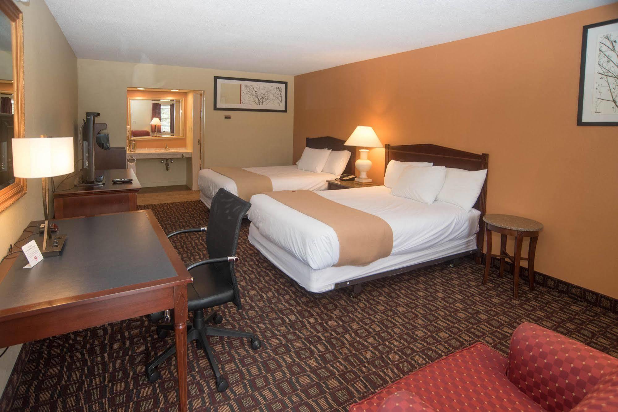Colonnade Inn Lyndonville Kültér fotó